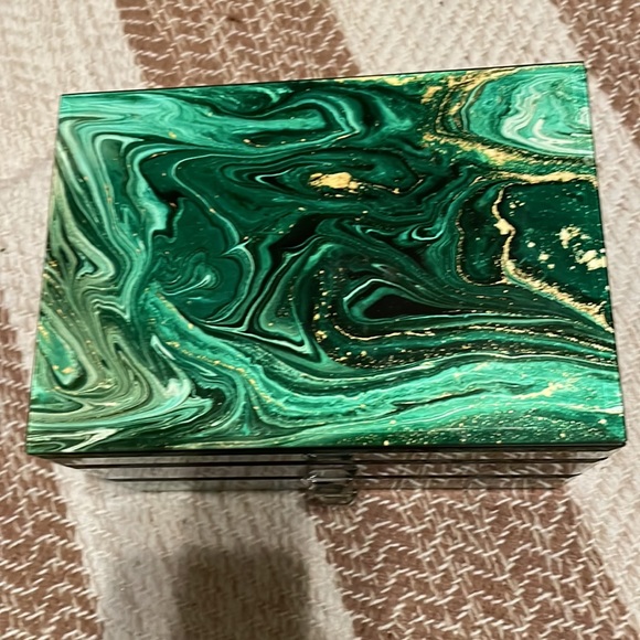 Jewelry Box - Picture 2 of 10